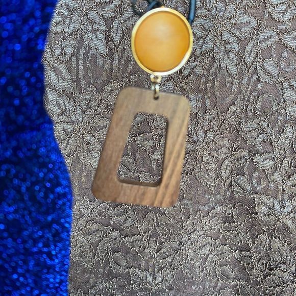 NWT ⛱️ 🕶️ KAHLUA WOODEN EARRINGS SUMMER FUN BOHEMIAN STYLE FUNKY - Picture 3 of 9